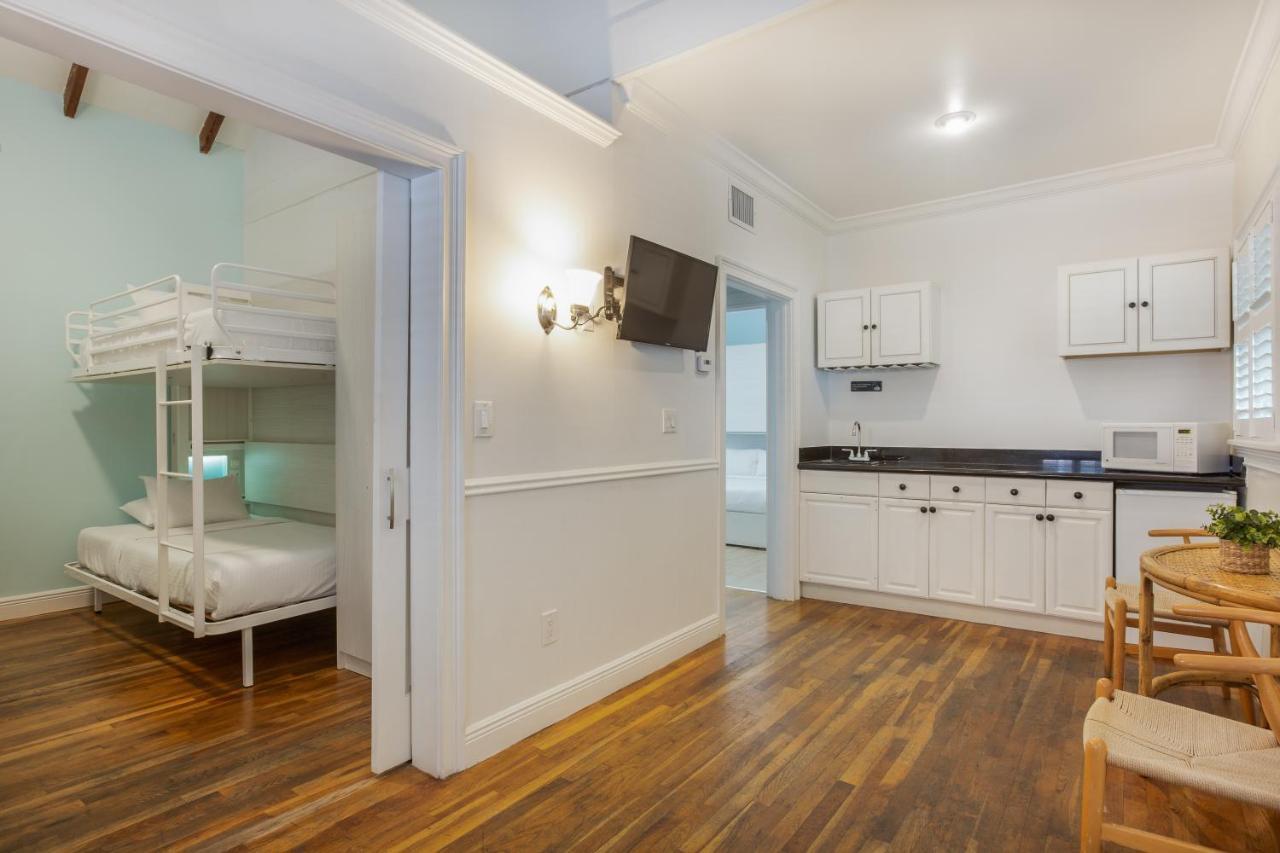 Nyah - Adult Exclusive Bed and Breakfast Key West Buitenkant foto